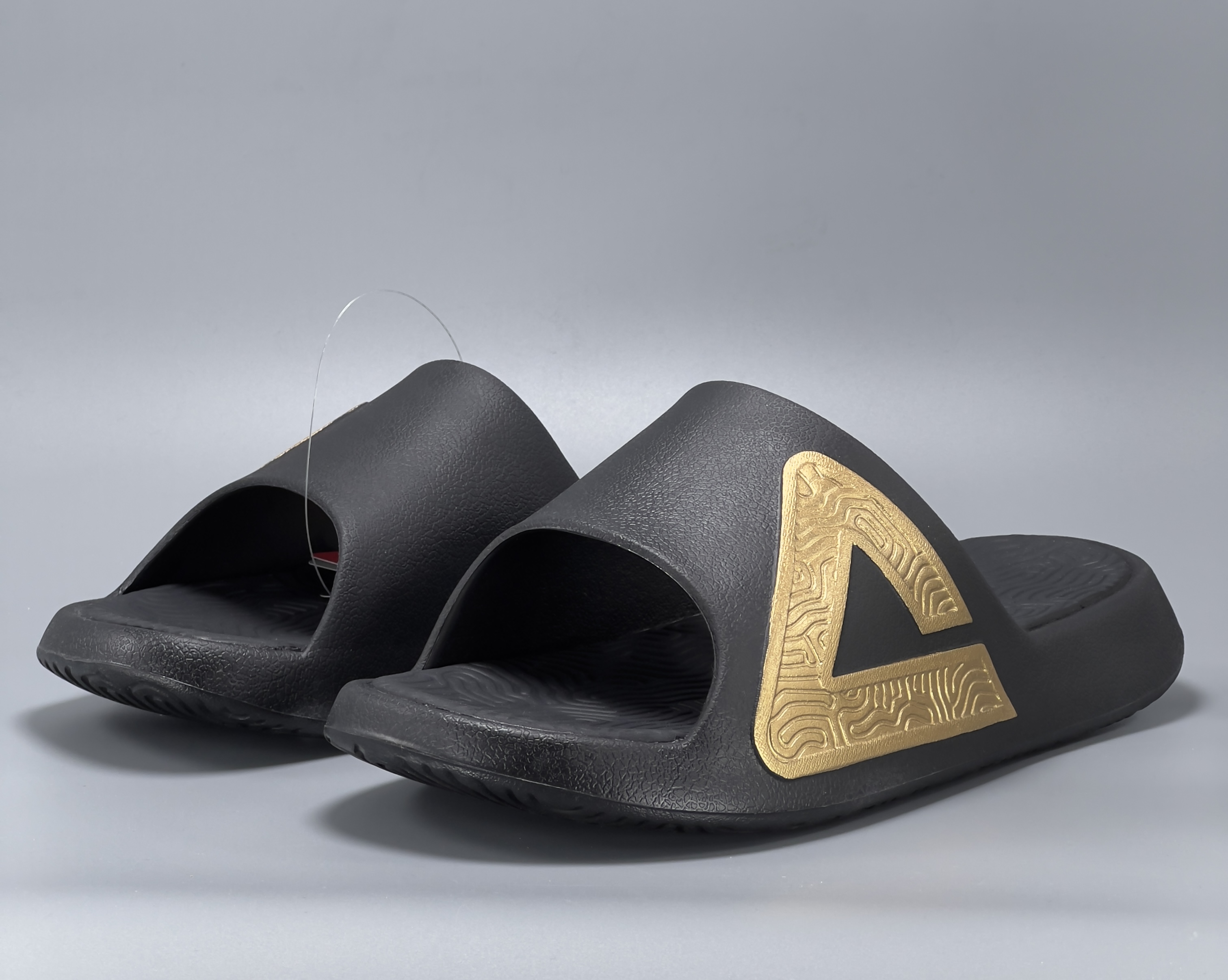 PEAK SLIPERS BLACK GOLD