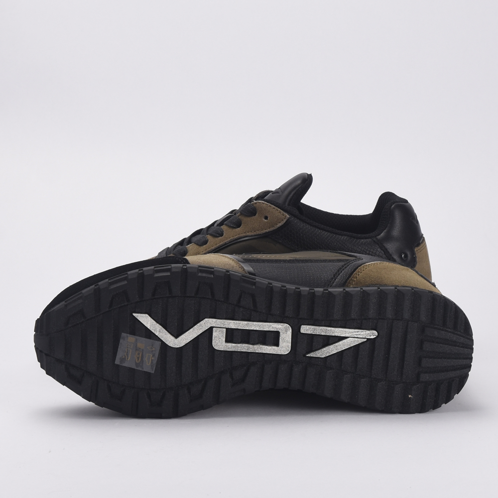 VO7 FOOTWEAR