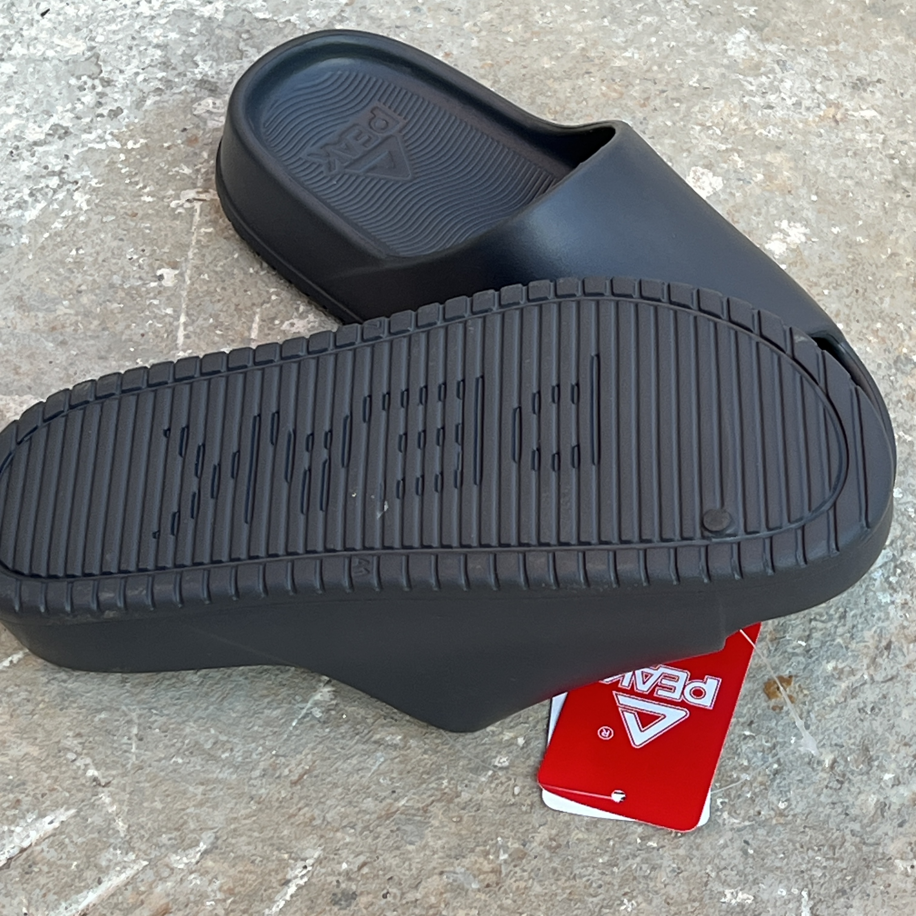 PEAK SLIPERS MAGNETIC GREY 