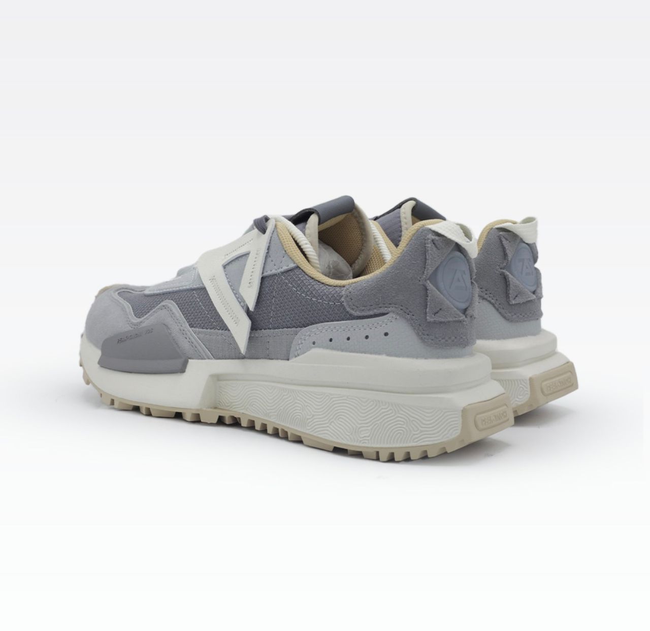 Peak Flair 2.0 White Grey