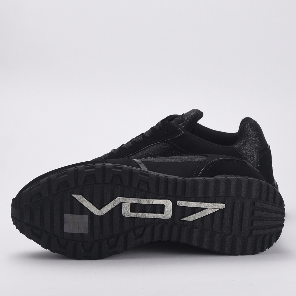 VO7 FOOTWEAR