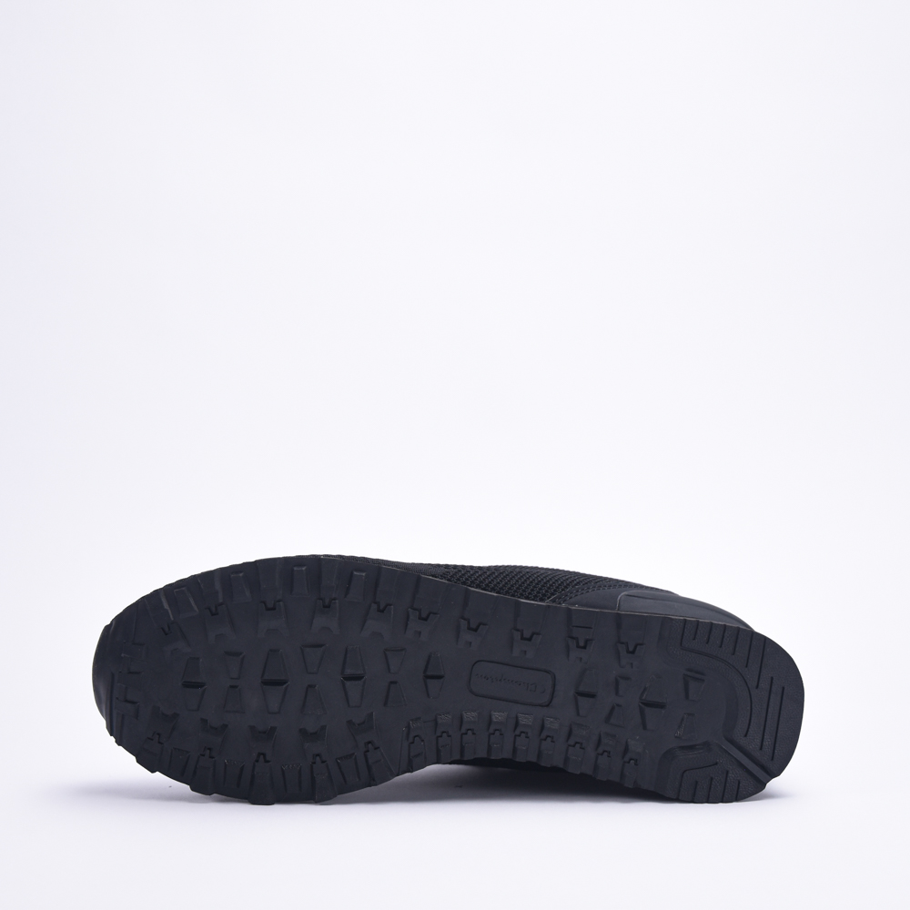 Low Cut Shoe GU TRIPLE NBK