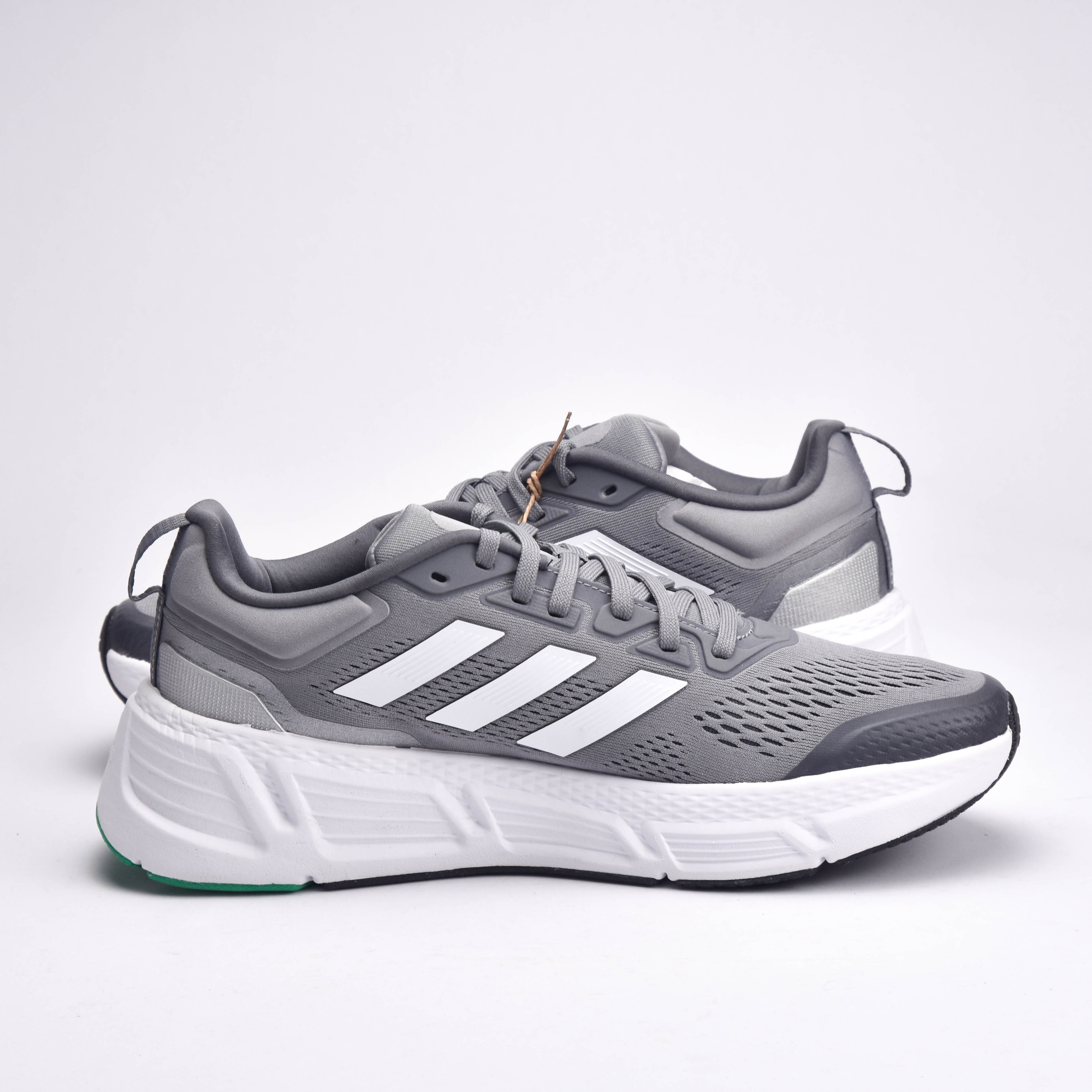 ADIDAS QUESTAR
