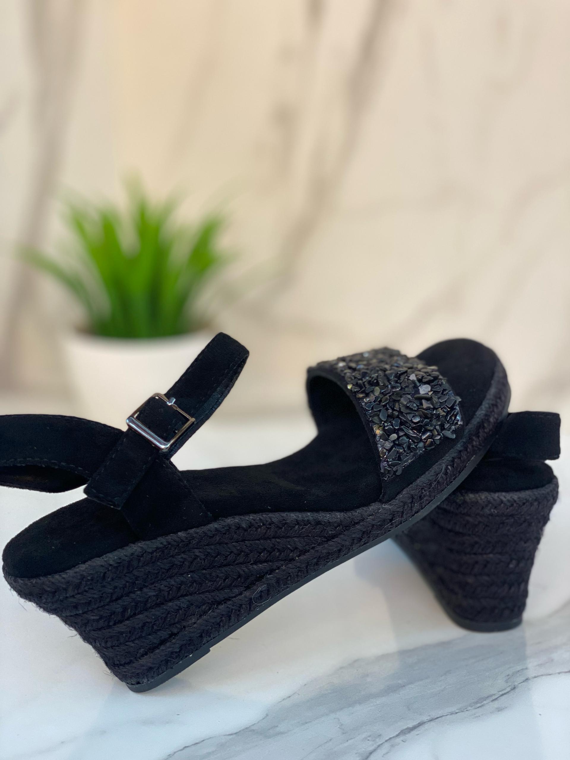 Sandales compensées noires à strass – Modèle Nuit Chic