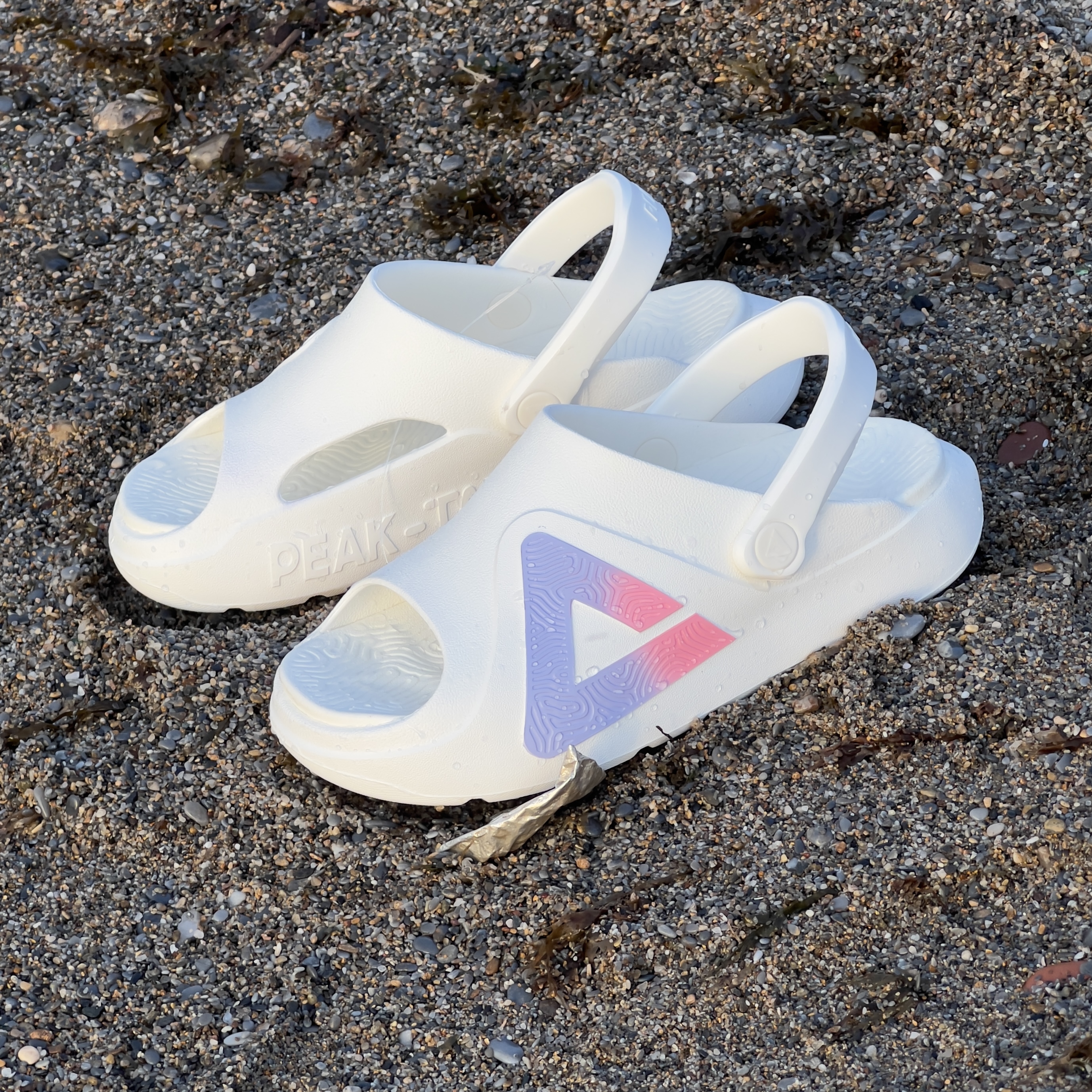 PEAK SANDAL CANVAS WHITE 