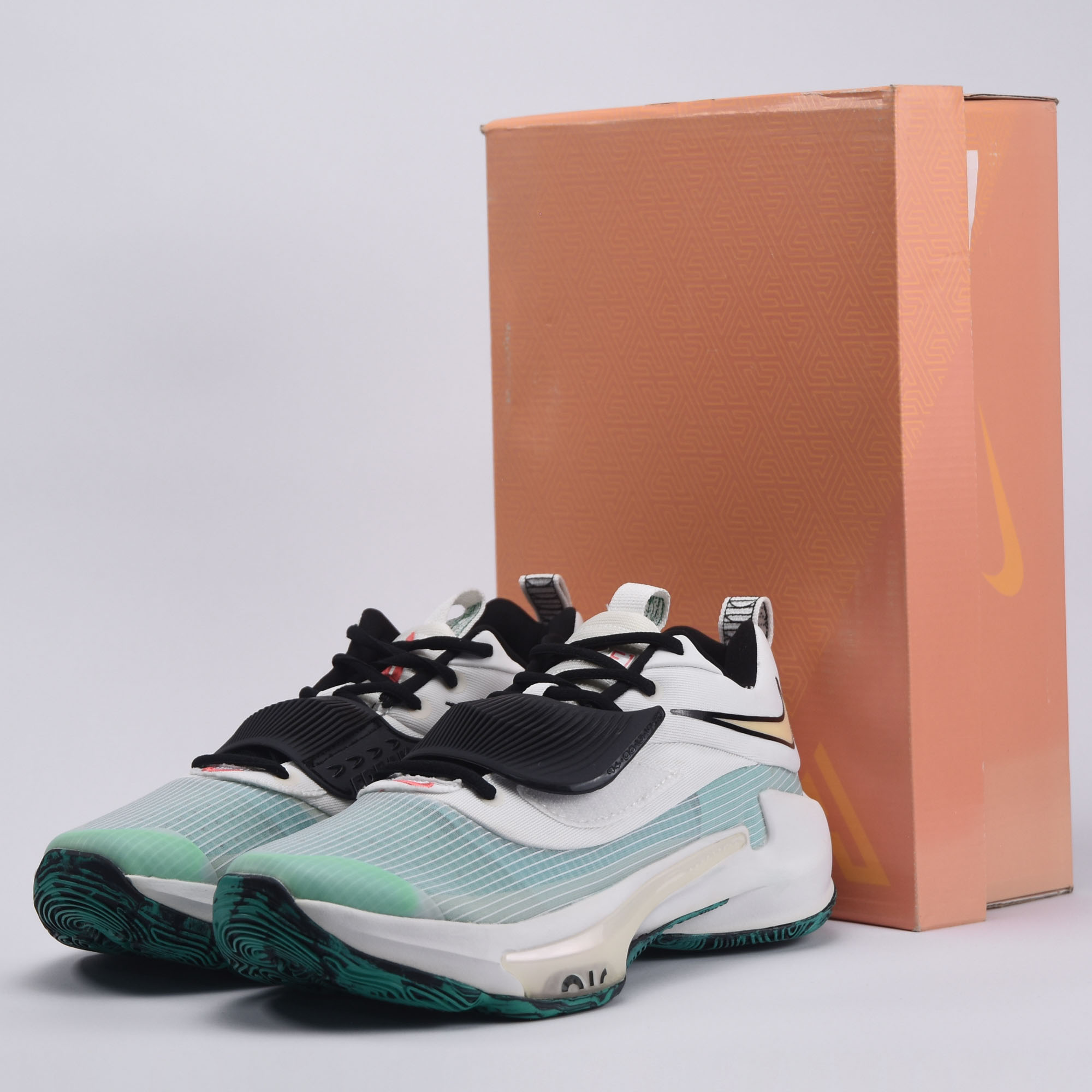 Nike Zoom Freak 3 Clear Emerald