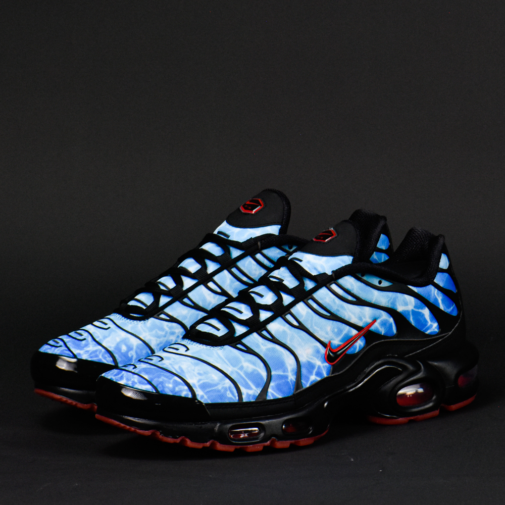 NIKE TN SHARK
