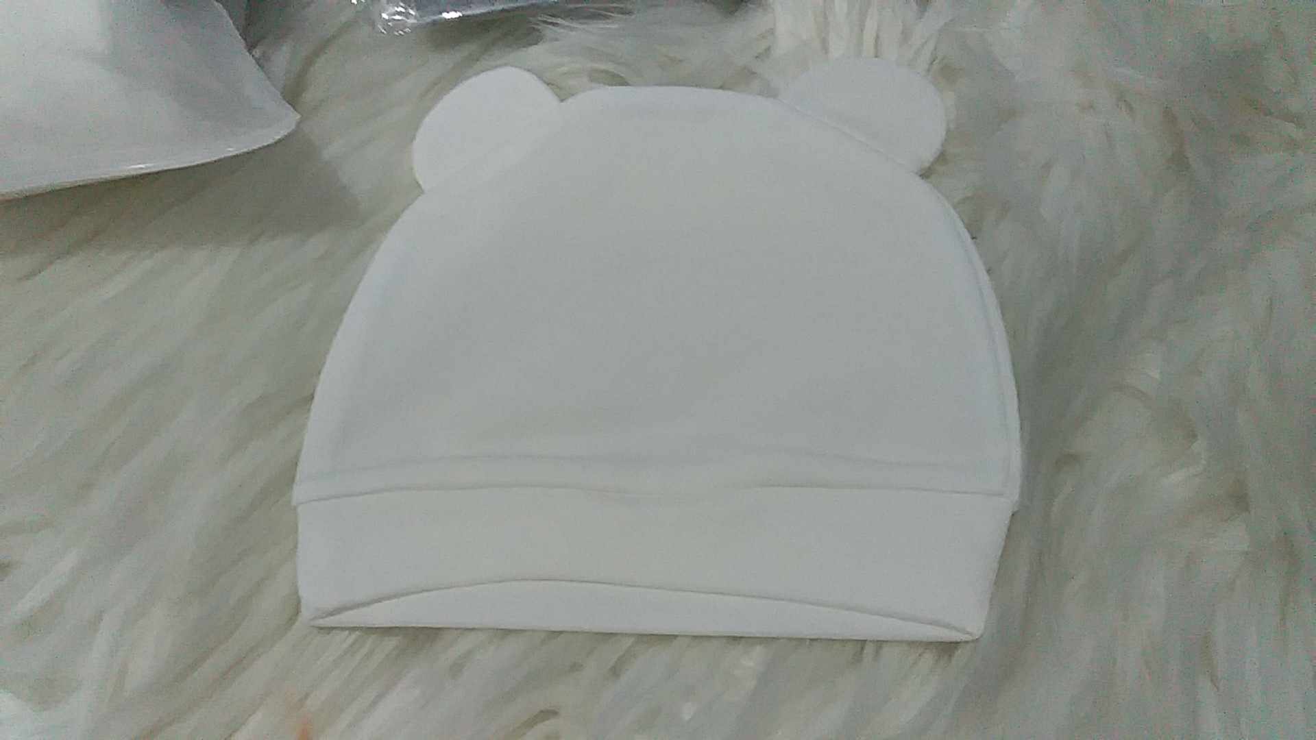 Bonnet en blanc 