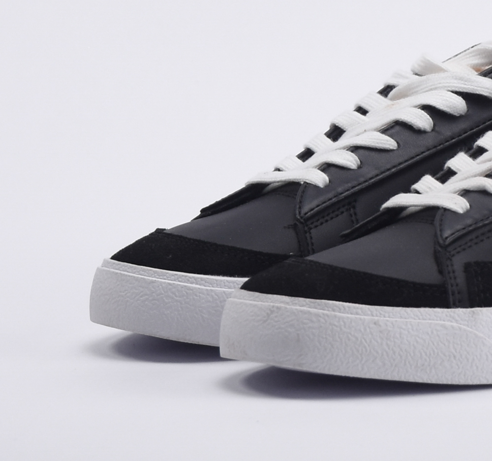 Nike Blazer Low 77 Vintage Black White