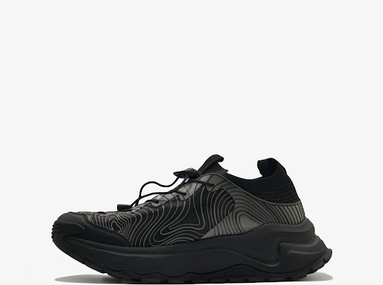 PEAK 3D BLACK SILVER £