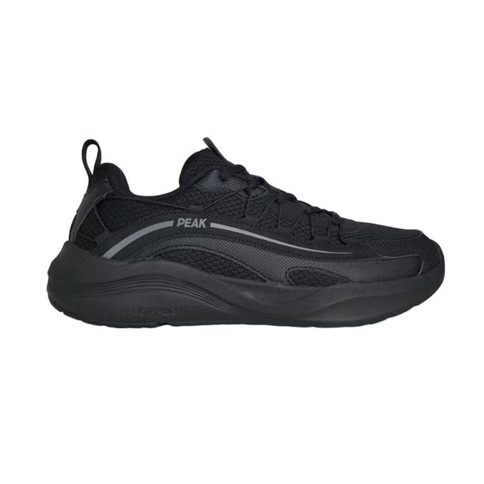 CROSS TRAINING SHOES ALL BLACK