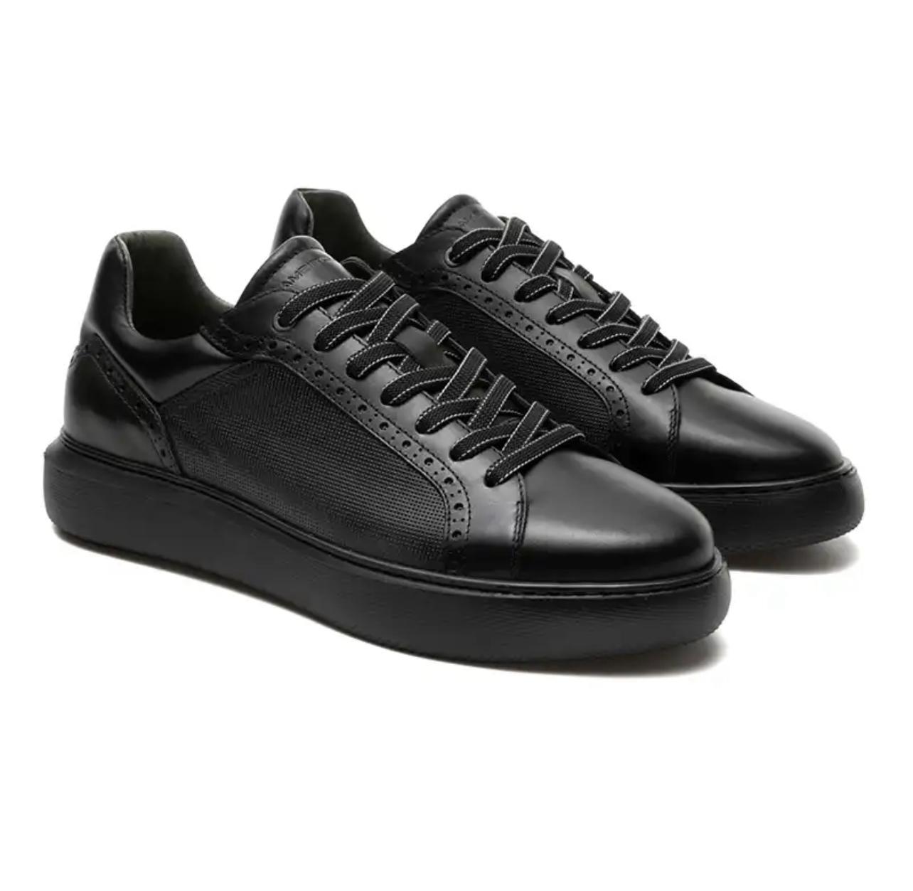 Eclipse Black