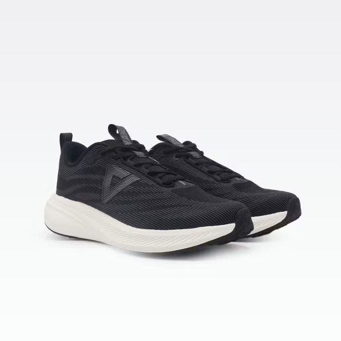 TRAINING SHOES BLACK/OFF WHITE