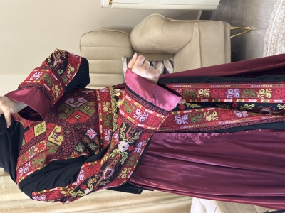 ثوب  سلطانة الخمري