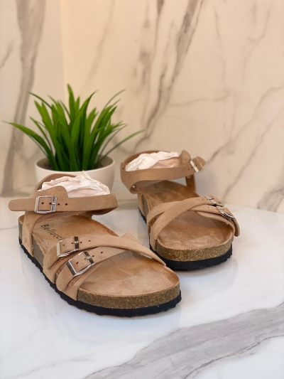 Sandales Camel Femme Style Bohème Chic avec Boucles