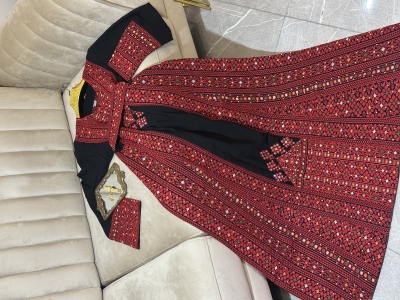 ثوب أصالة بالطرز الأحمر 