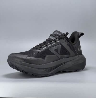 TRAIL RUNNING SHOES ALL BLACK 