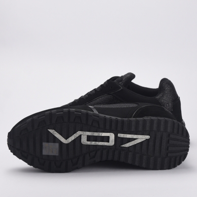 VO7 FOOTWEAR