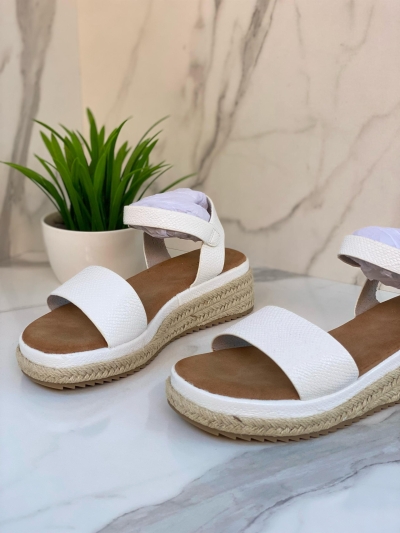 Sandales compensées blanches minimalistes – Collection Pure Summer