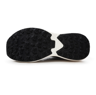 PEAK CUSHION BLACK WHITE 