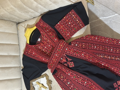 ثوب أصالة بالطرز الأحمر 