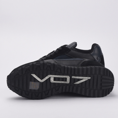 VO7 FOOTWEAR