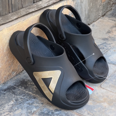 PEAK SANDAL BLACK GOLD 