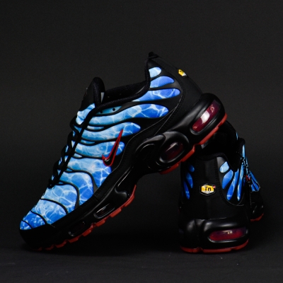 NIKE TN SHARK