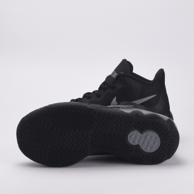 Nike Renew Elevate NBK de couleur "Smoke Grey"